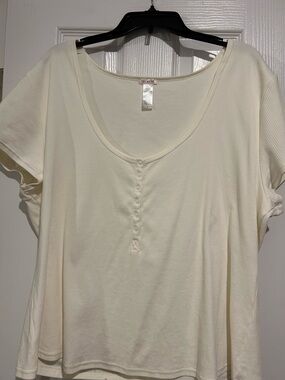 MAKE OFFER! Cottony Basics! Adore Me Cream Short-Sleeve Henley Scoop Neck Top